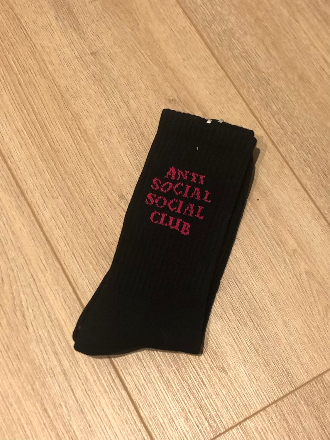 Antisocialsocialclub pink logo socks