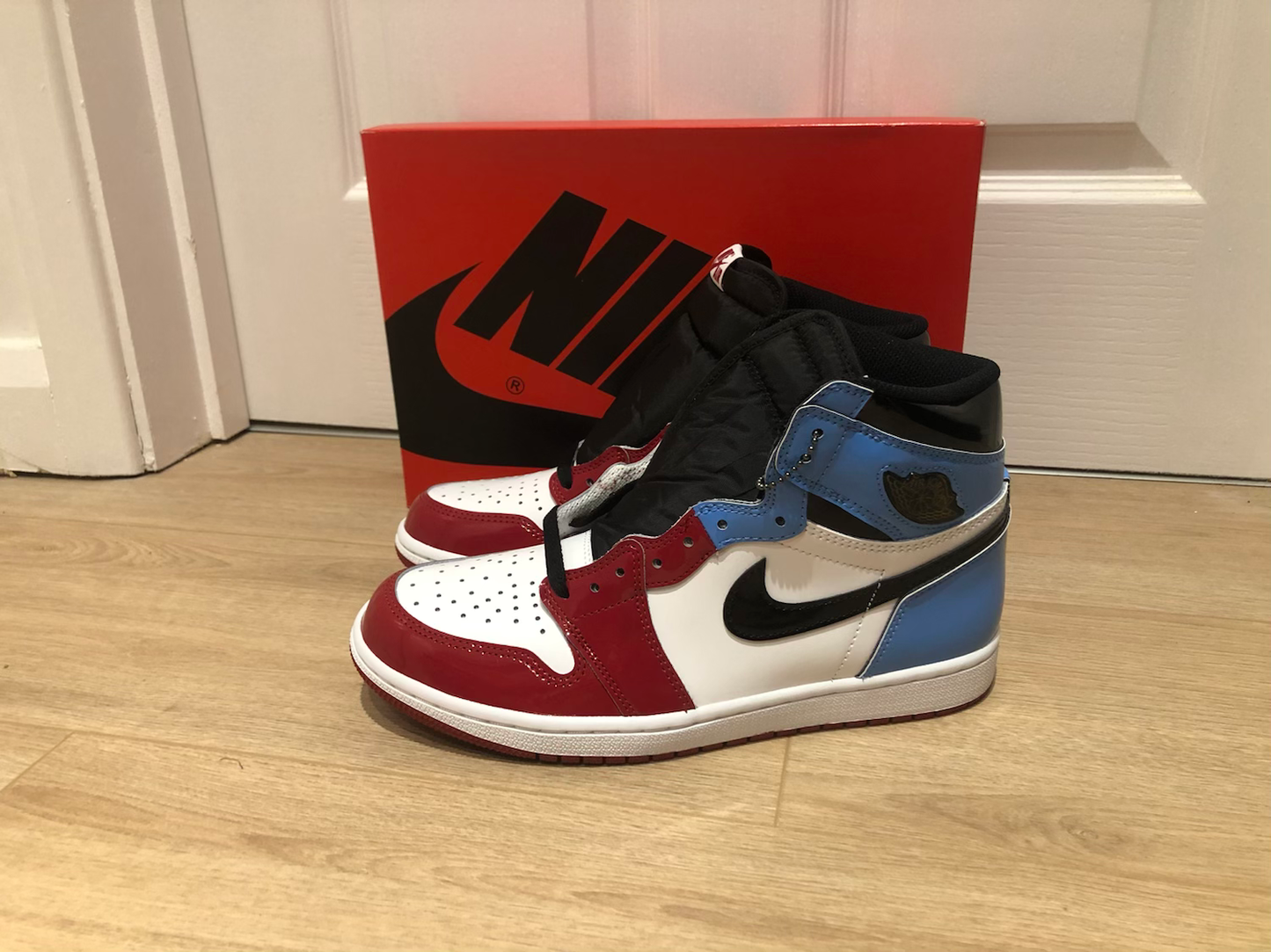 Nike Air Jordan 1 UNC to Chicago Fearless